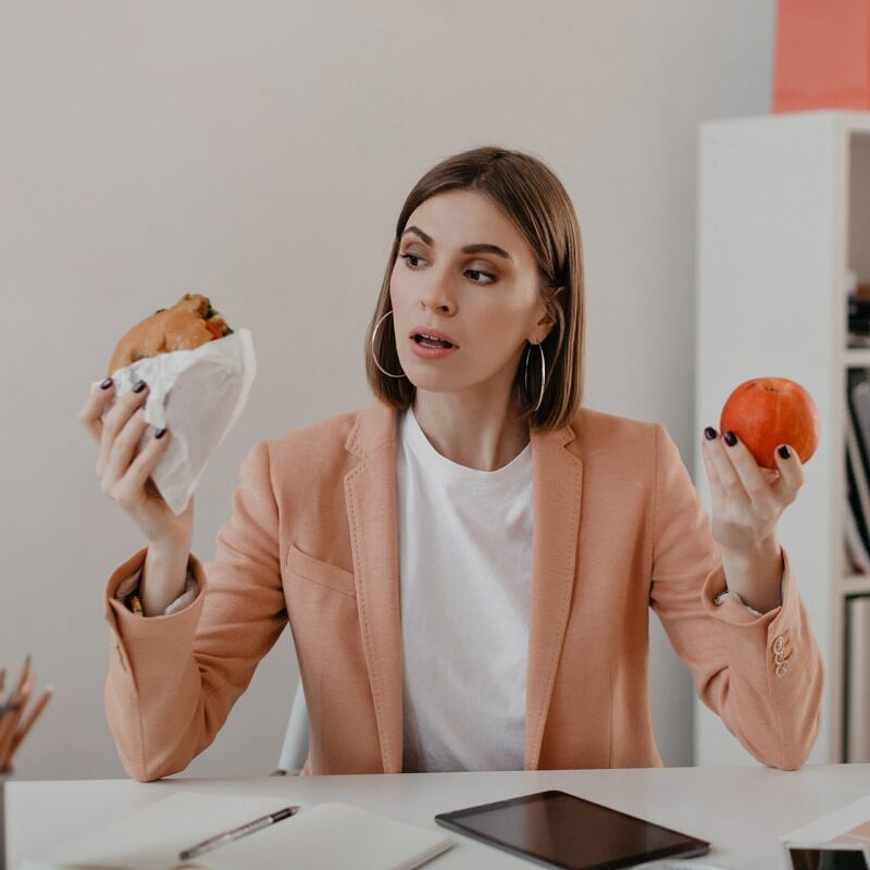 woman_fruit or cake choice